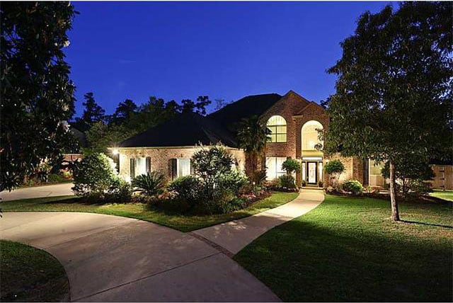Custom Slidell Home on 1.8 acres